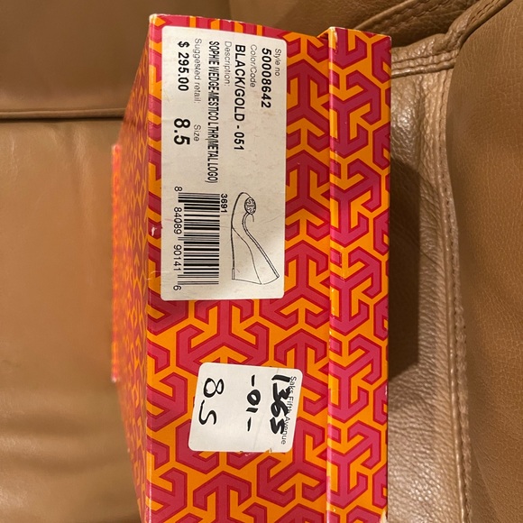 Tory Burch Sophia Wedge - Picture 2 of 4